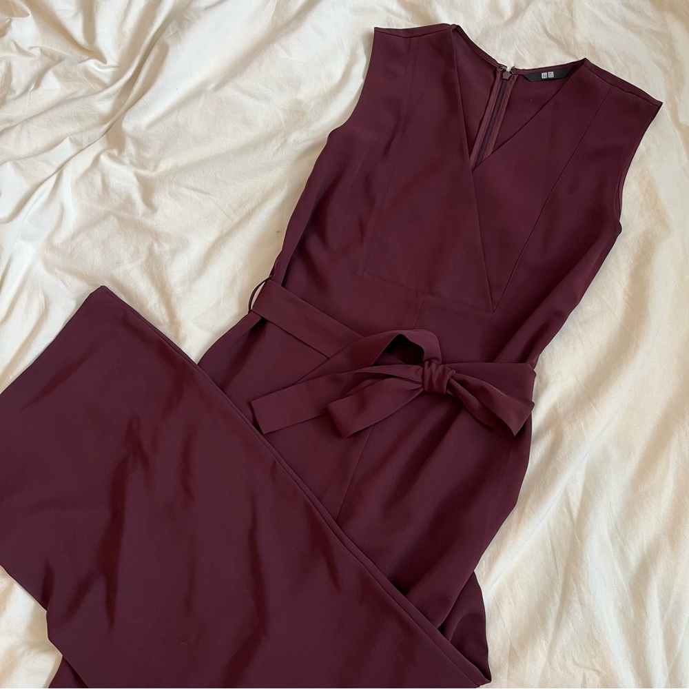 📮 SOLD! UNIQLO Drape Jumpsuit Wine Red